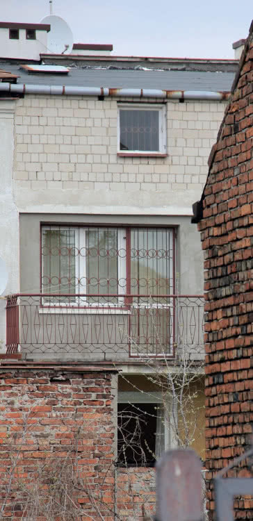 Kraty w oknach Kraty w oknach